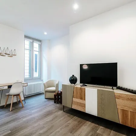 דירה Diaz 67 Life's Loft - The House Of Travelers קומו
