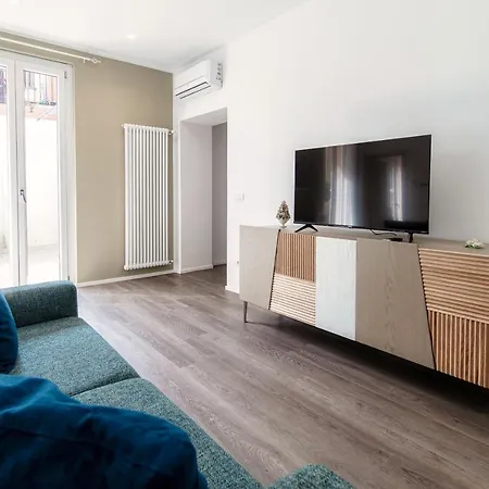 דירה Diaz 67 Life's Loft - The House Of Travelers קומו